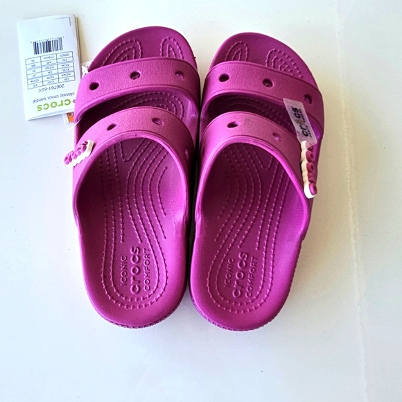 💕 NWT- CROCS Two-Strap Classic Sandal - Women's Size 4 - Picture 5 of 8